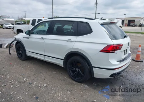 2024 Volkswagen Tiguan Se R-Line Black z USA, uszkodzony, nr VIN 3VV8B7AX7RM054747